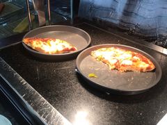 自助取餐区-汇泉王朝大饭店-旋转餐厅(南海路店)