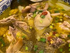 特色老鸡汤-聚丰园.百年传承(五爱广场店)