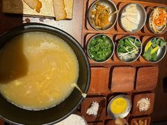 -银米·云南传统过桥米线(双廊黑金冠店)