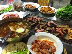 -马路牙子地桌烤肉(工体店)