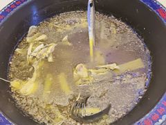 -何师傅美蛙鱼头(汉街店)