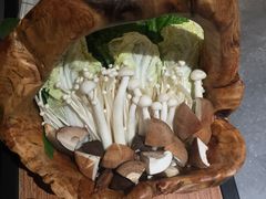 菌蔬拼盘-东椰·海南椰子鸡火锅(朝阳门店)