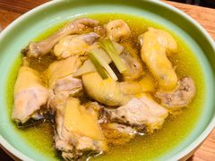 花雕酒蒸东山土鸡-鱼食饭稻·苏浙土菜17年老馆子(平江路店)