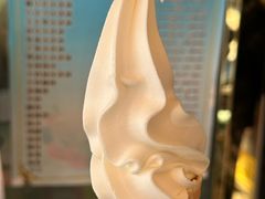 -古老冰山特色冰淇淋店(艾提尕尔店)
