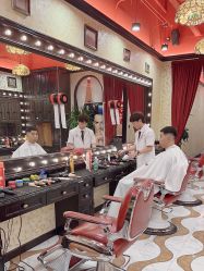 -东方先生国潮男士理发馆