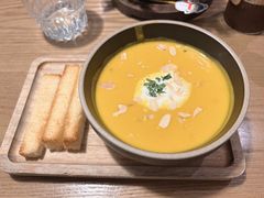 烤杏仁南瓜汤-G+KITCHEN·西餐·手作(时代广场店)