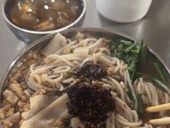 -正宗杨记普洱酸醋米线(总店)