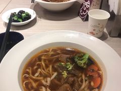 -康师傅私房牛肉面(马泉营奥莱店)