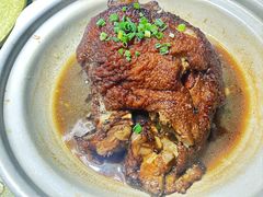 -老码头黑皮肘子锅包肉(赣水路店)