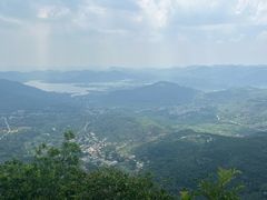 -抱犊崮国家森林公园