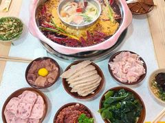 -正贰捌经重庆老火锅(建设路店)