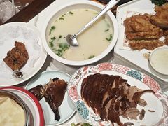 -梅利汴京烤鸭•开封豫菜地标店(东大街店)