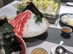 -红鼎豆捞·非遗鲍皇汤火锅(宝丰路店)