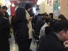 等位区-螺小胖柳州螺蛳粉(钟楼总店)