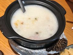 皮蛋瘦肉粥-粤域茶餐厅