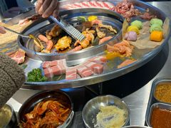 -哈哈碳都·牛肋条无限自助烤肉(宝龙店)