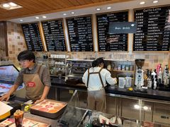 -劳顶笨咖啡(丽水宜家店)