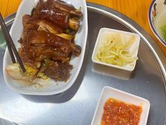 -明姨仔潮汕美食·碳炉猪脚·汕尾牛腩饭·起片鸡煲(起义路店)