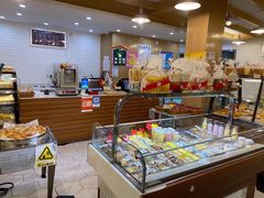 面包甜点陈列柜-光明牛奶棚(南泉店)