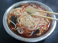 -薛记襄阳香辣牛肉面(平安路店)