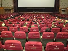 -大光明电影院(南京西路店)
