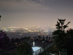 -紫金山山顶公园