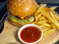 JW万豪牛肉汉堡-TABLE·味西餐厅-成都茂业JW万豪酒店