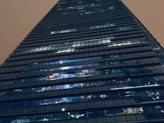 -OZONE 顶楼酒吧(香港丽思卡尔顿酒店)