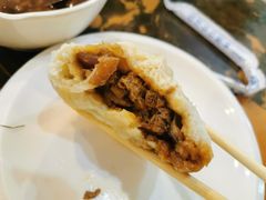 排骨肉包子-张包铺(道外店)