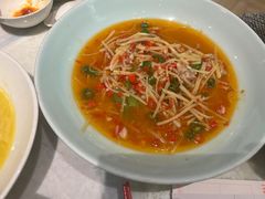 -孔雀云贵川·融合菜(长宁来福士店)