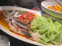 -凤凰湘语·平价海鲜餐厅(浦东旗舰店)