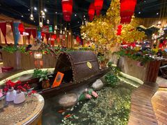 -老滇山寨•云南特色菜•地方菜•民族风情歌舞表演(金碧店)