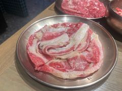 老太太特色肥牛-西塔老太太泥炉烤肉(双井店)