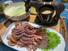 -乔家小院•非遗驴肉•本地小海鲜(滨河路店)