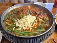 -喇喇排骨火锅·传统韩式脊骨汤(望京西园总店)
