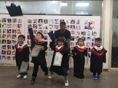 -i2青少儿英语(爱加星悦荟店)