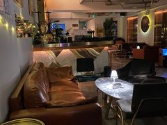 -Gurls Lounge GL酒吧