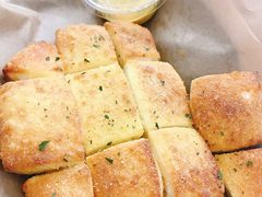 香蒜松软方方包-达美乐比萨(深圳广厦路店)