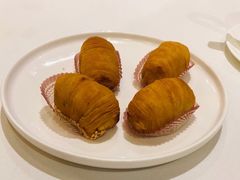 金牌榴莲酥-唐宫海鲜舫