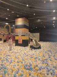 -meland club亲子乐园(北京芳圆里ID MALL店)