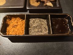 -铭牛烧肉·和牛海鲜自助(高新月牙湖店)