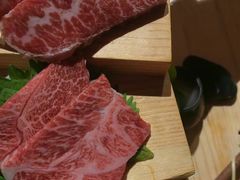 -山川小町·极番烧肉(新地假日广场店)
