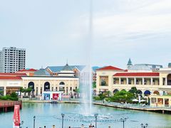 -百联奥特莱斯广场(南京店)