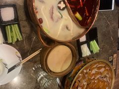 -三人行骨头王火锅(长寿店)