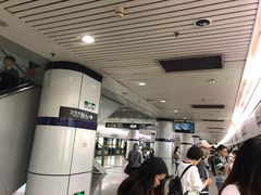 -上海体育馆(地铁站)