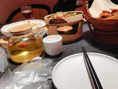 -鸽子侯·家宴·平价海鲜(市图书馆店)