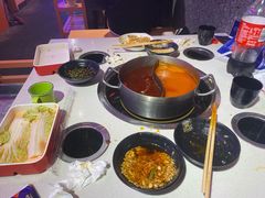 -钢管厂五区小郡肝串串香火锅(人民广场店)