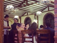 -维吾尔餐厅(宜山路店)