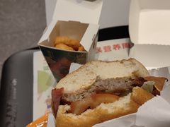 -肯德基(白云机场一号航站楼四店)