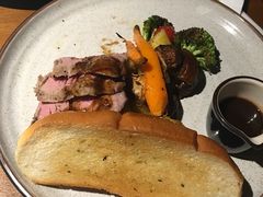 -JINNS锦时 steak&pizza(浸信会礼拜堂旧址店)